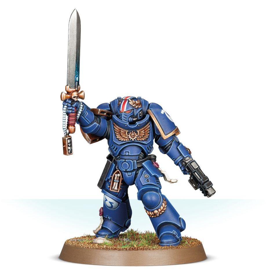 48-84 Space Marine Primaris Lieutenant With Power Sword